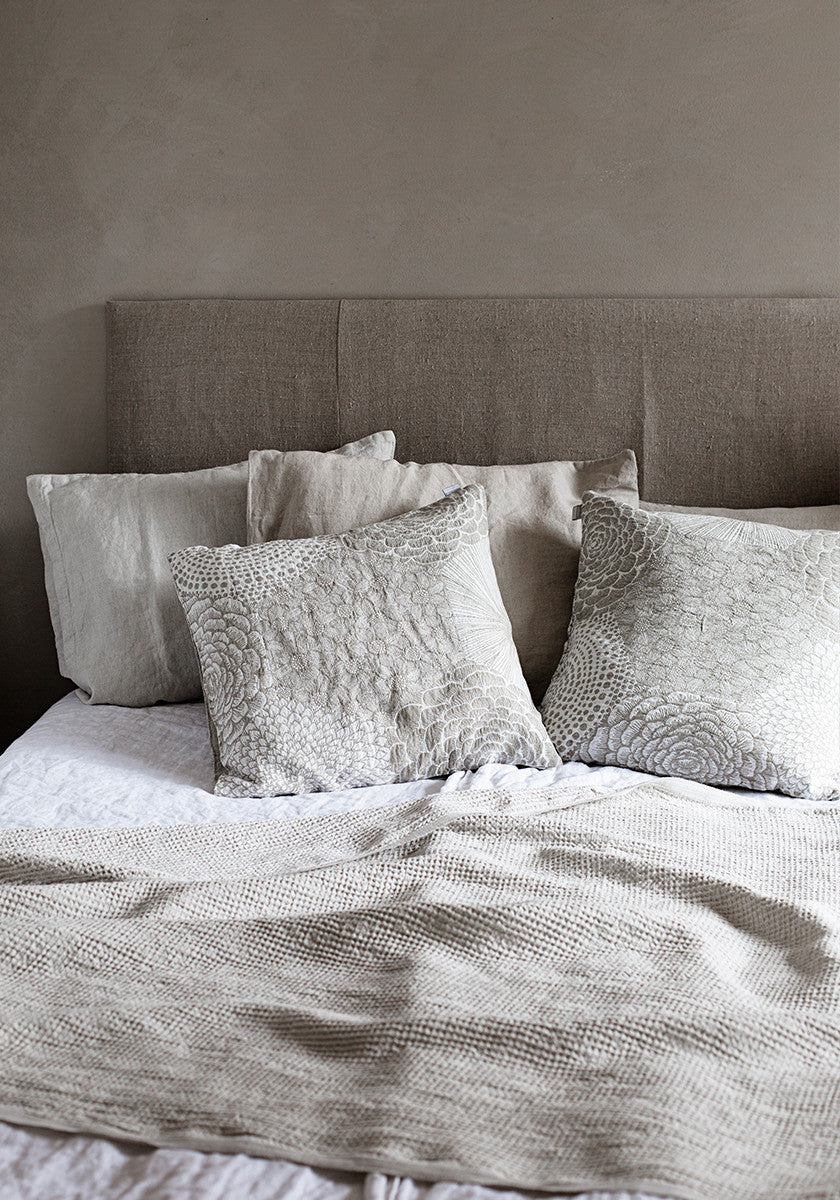 Ruut Linen Cushion Cover 45x45cm, White Linen (9788131770655)